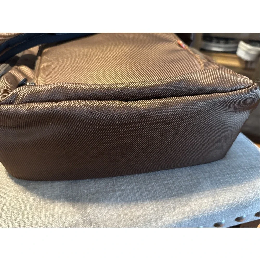 Booq Laptop Bag Brown Ballistic Nylon Messenger Briefcase 17
